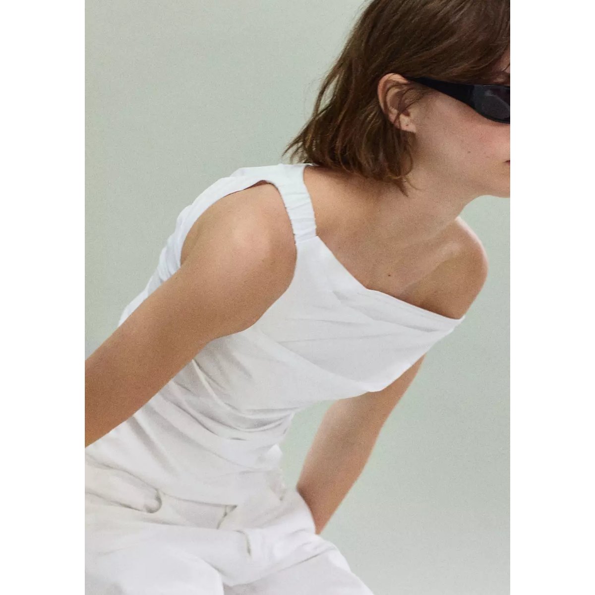 Top en coton drapé blanc cassé, MANGO