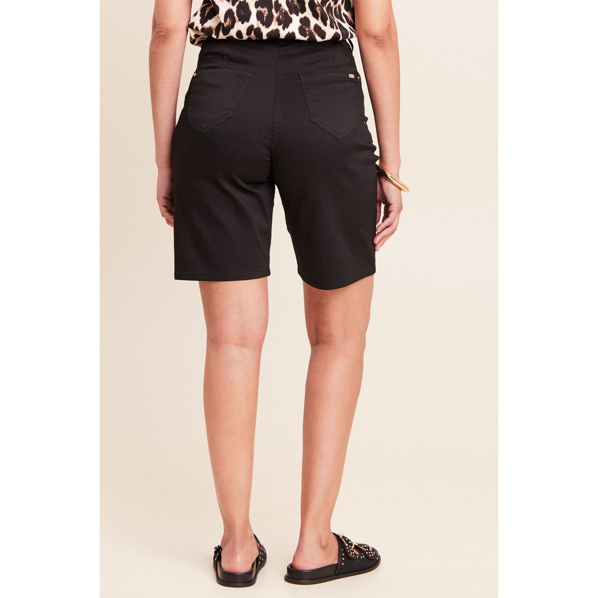 Pantalon magique le léger noir, BREAL