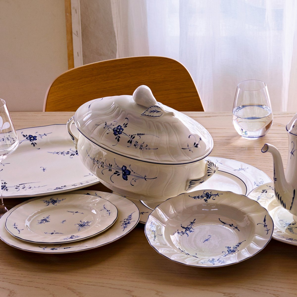 Soupière Ovale VIEUX LUXEMBOURG blanc, VILLEROY & BOCH