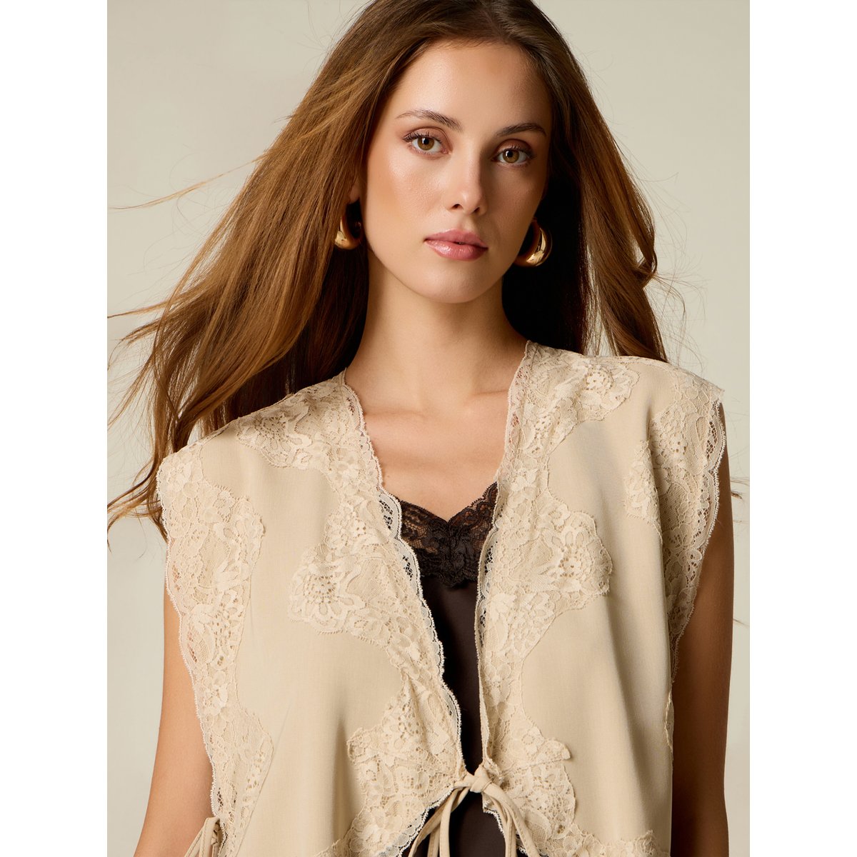 Gilet asymétrique beige, OLTRE