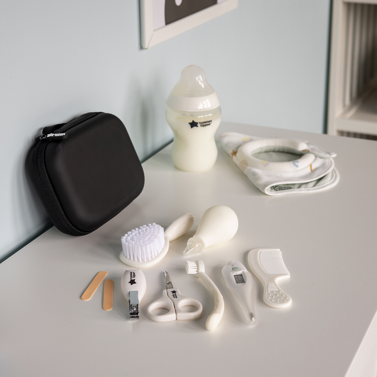 Trousse de soin bébé noir, TOMMEE TIPPEE