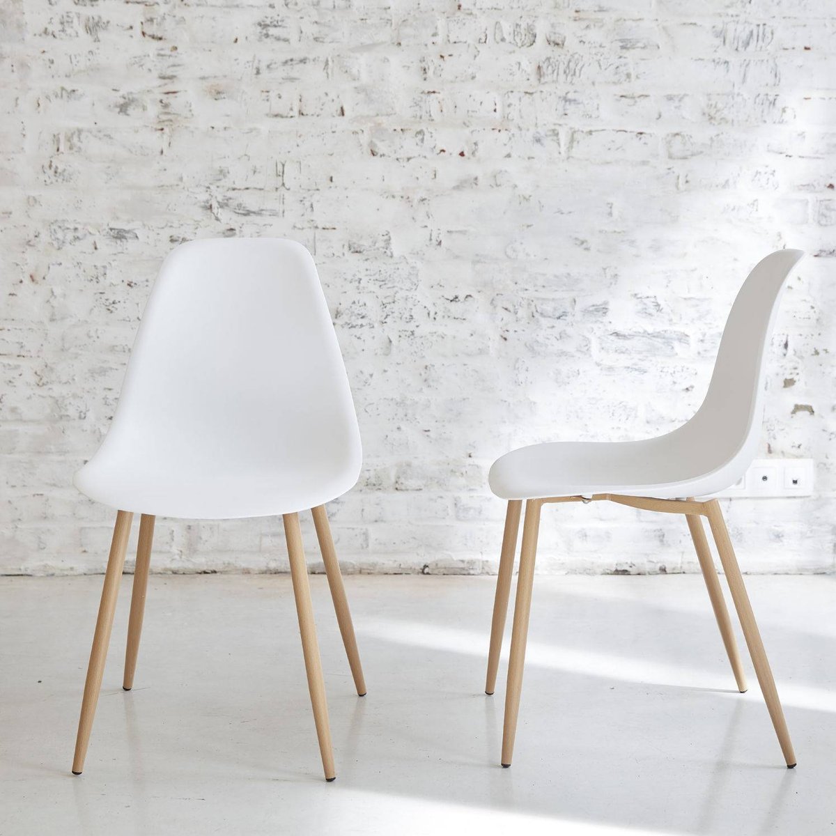 Lot de 2 chaises en plastique MARIUS blanc, MADE IN MEUBLES