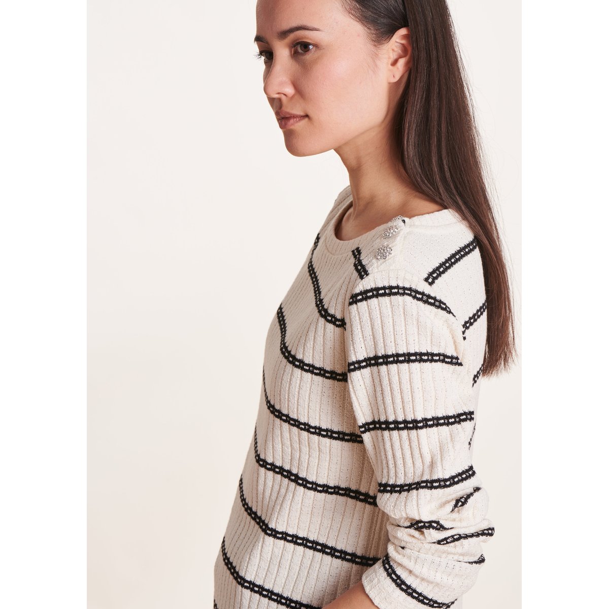 Pull marinière en coton biologique avec boutons bijou sahara/noir, LA FEE MARABOUTEE