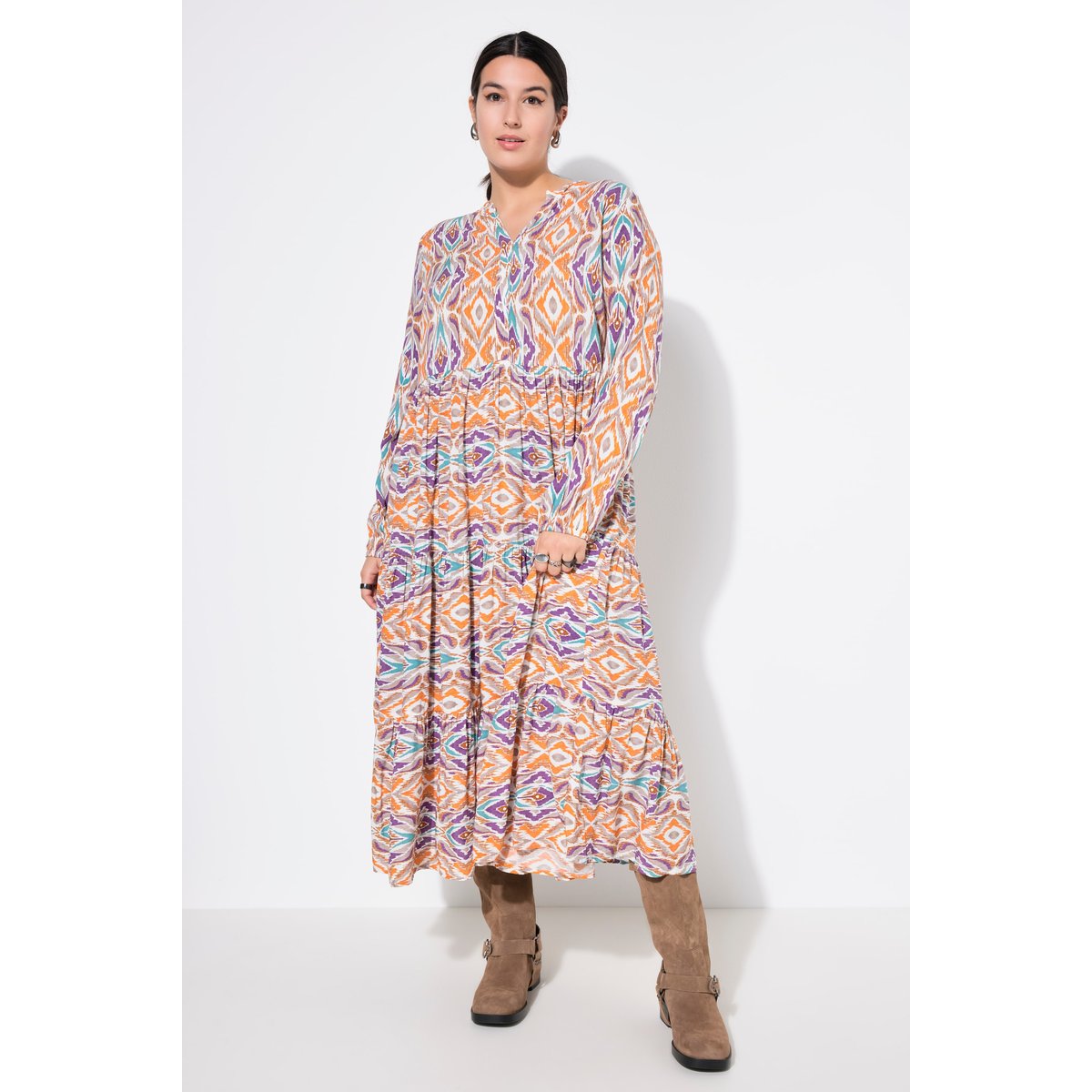 Robe Maxi, imprimé all-over, col V, volants orange rouille, STUDIO UNTOLD