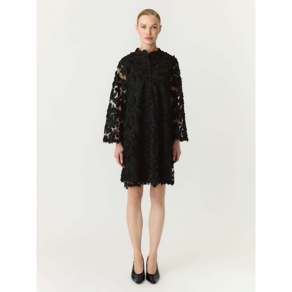 Mini-Robe black, YAS