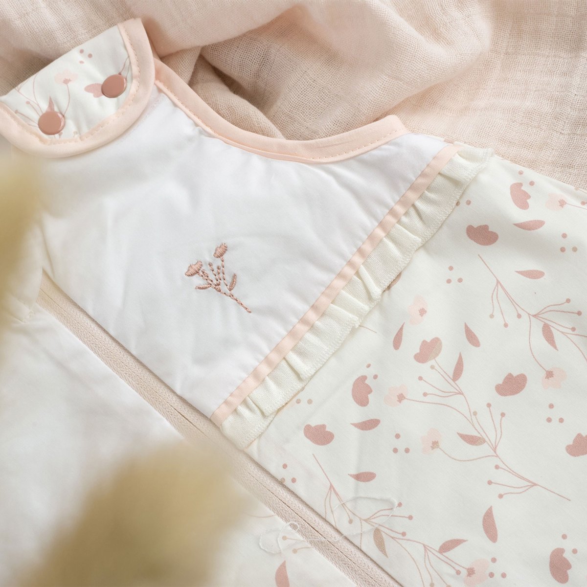 Gigoteuse - motif floral rosa, TROIS KILOS SEPT