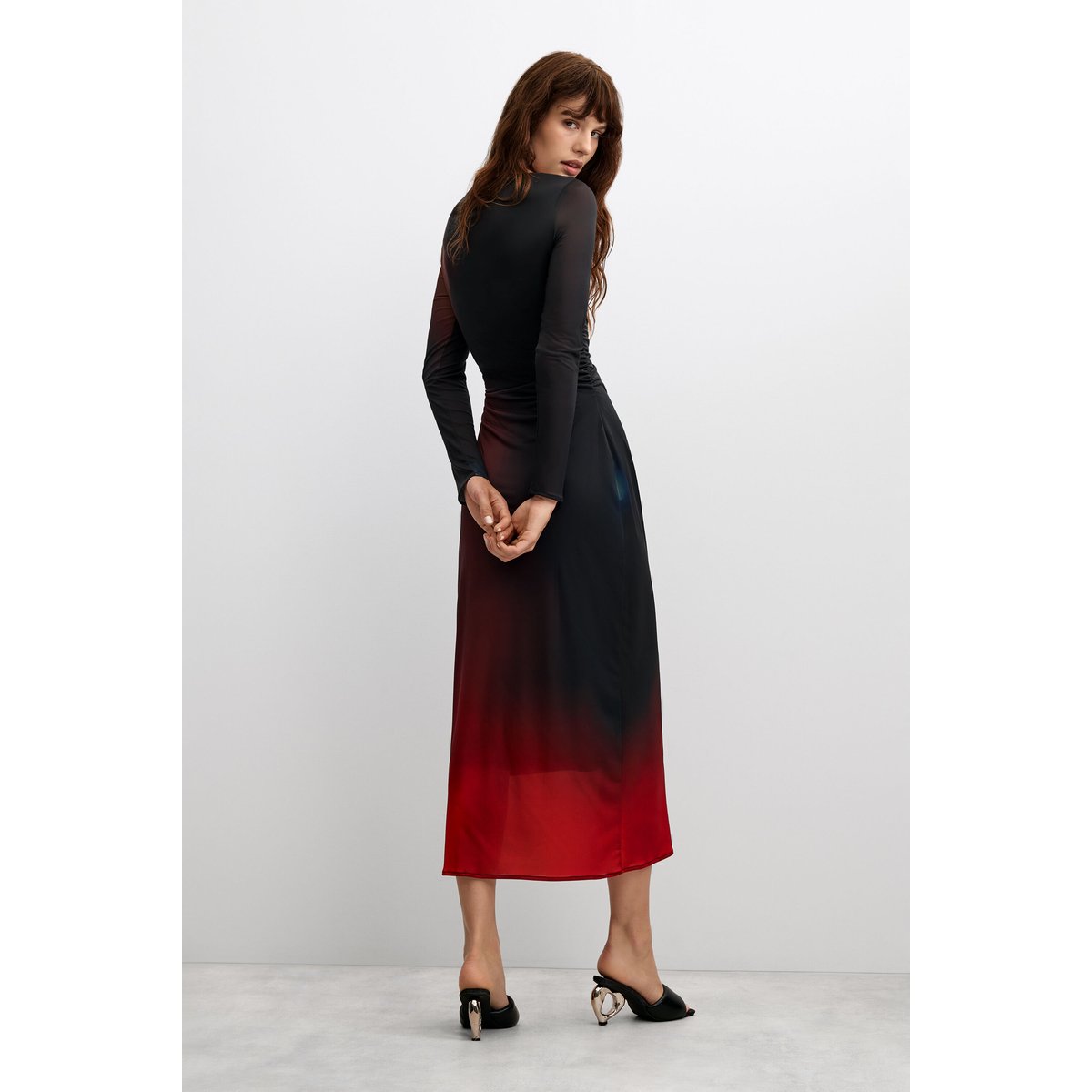 Robe à manches longues en tulle noir, DESIGUAL