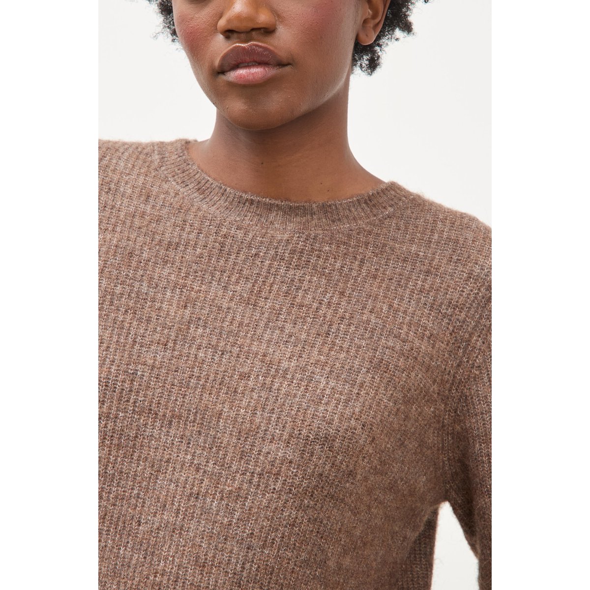 Pull droit col montant manches longues marron, BONOBO
