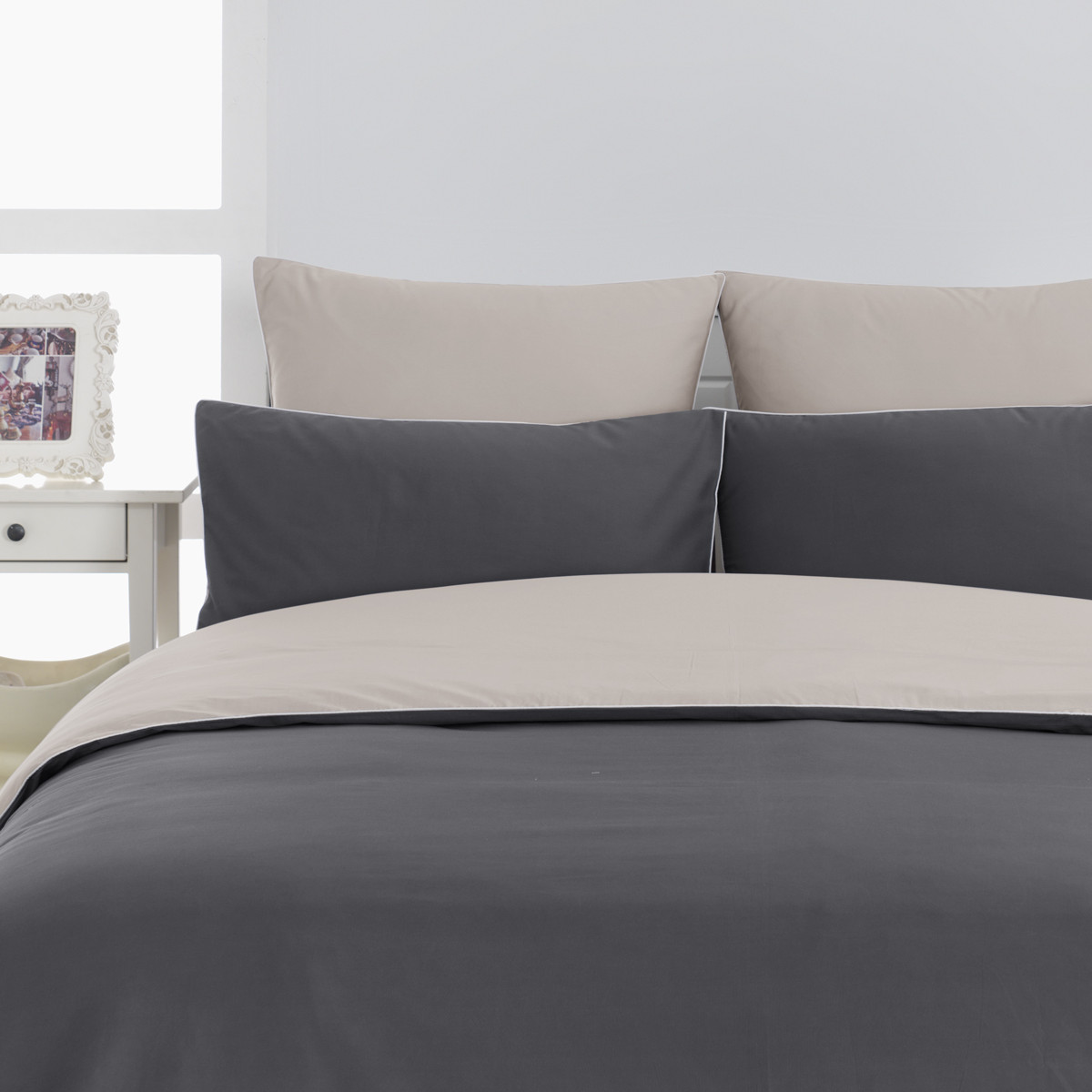 Housse de couette bicolore en percale coton DOZMARY gris perle/blanc, SENSEI MAISON