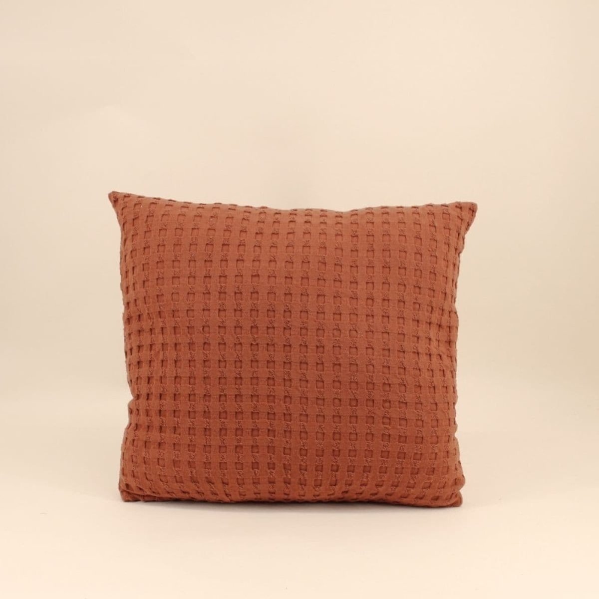 Coussin en tissu gauffré 45x45cm orange, ORNAMI