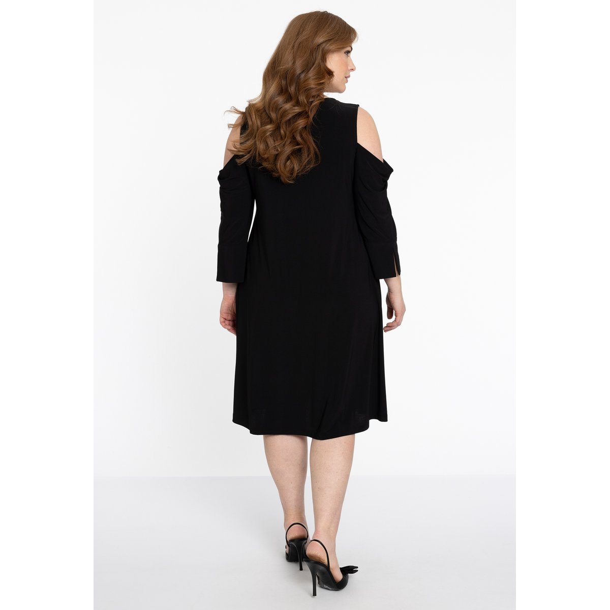 Robe avec découpe noir, YOEK