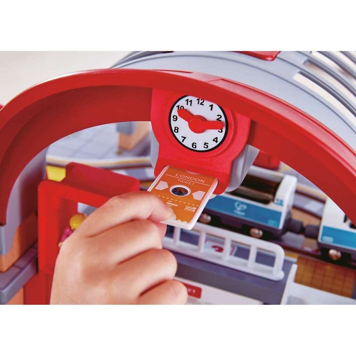 Grande gare urbaine E3725 multicolore, HAPE