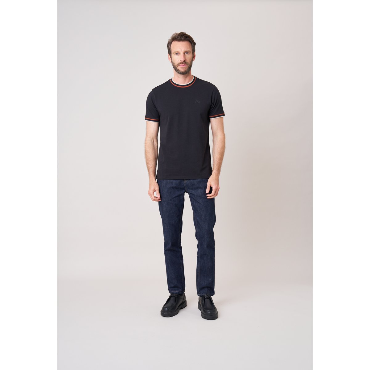 T-shirt homme en coton avec broderie poitrine BOONE noir, DEELUXE