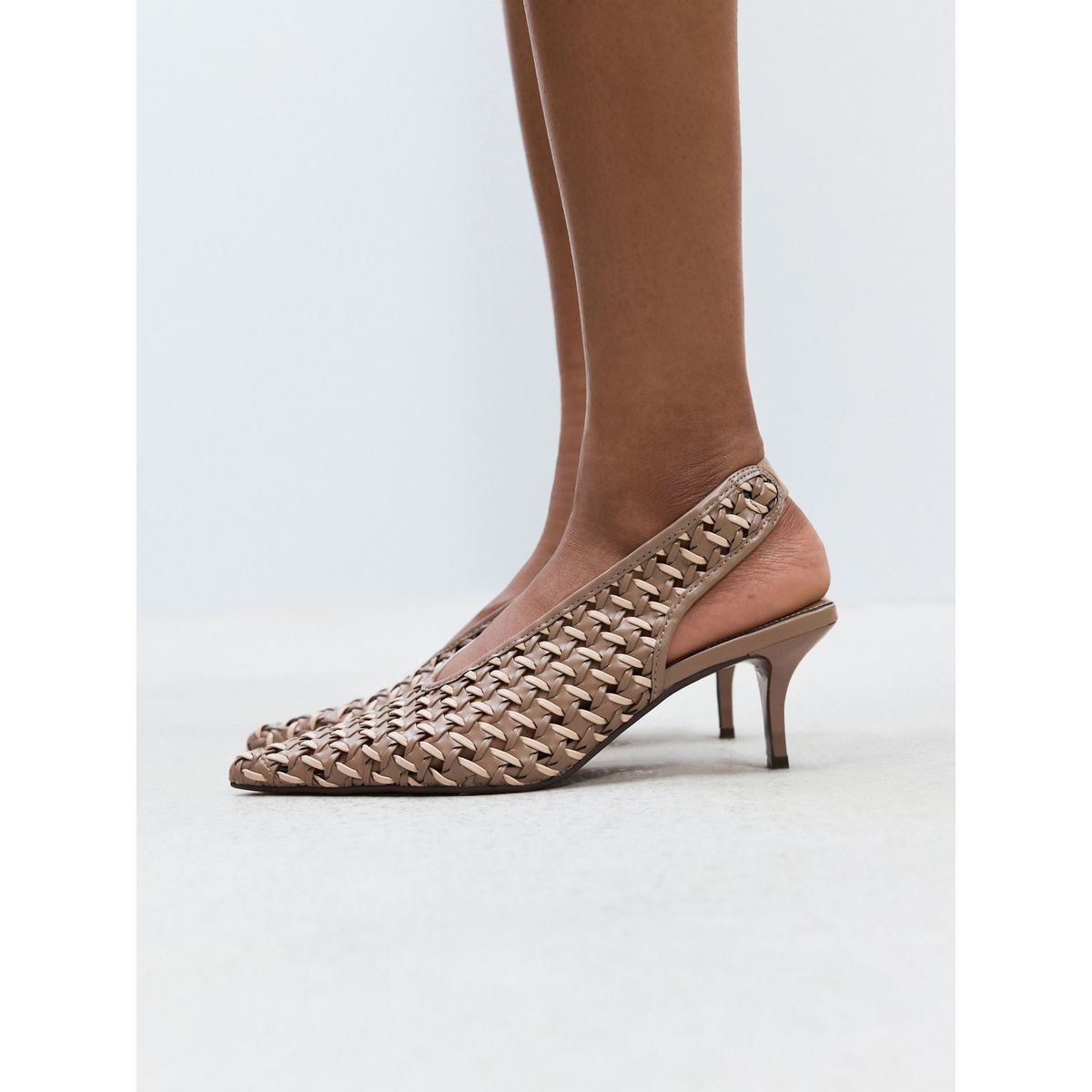 Chaussures à talons tressées bride arrière chair, NEXT