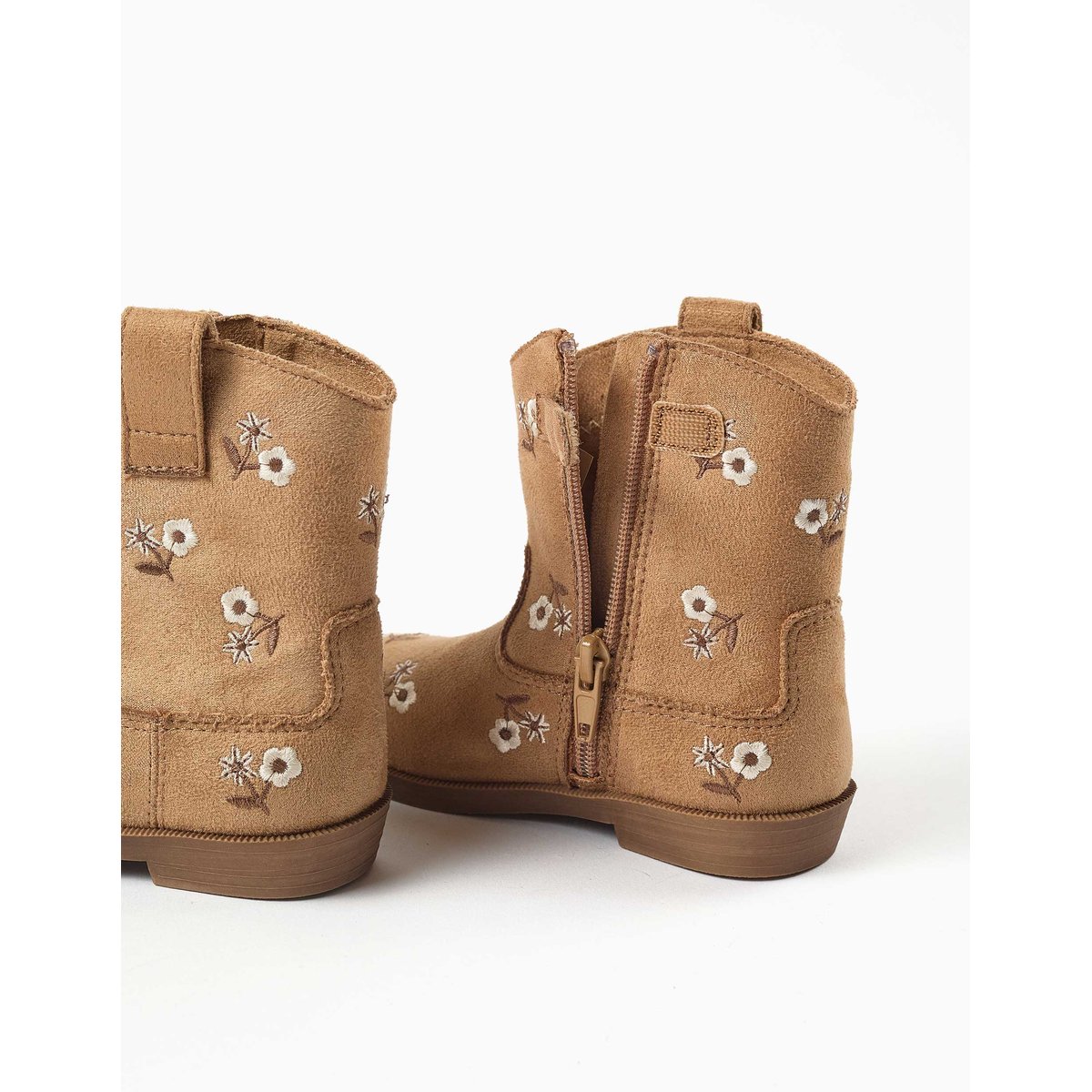 Bottes en suédine avec fleurs brodées marrón, ZIPPY