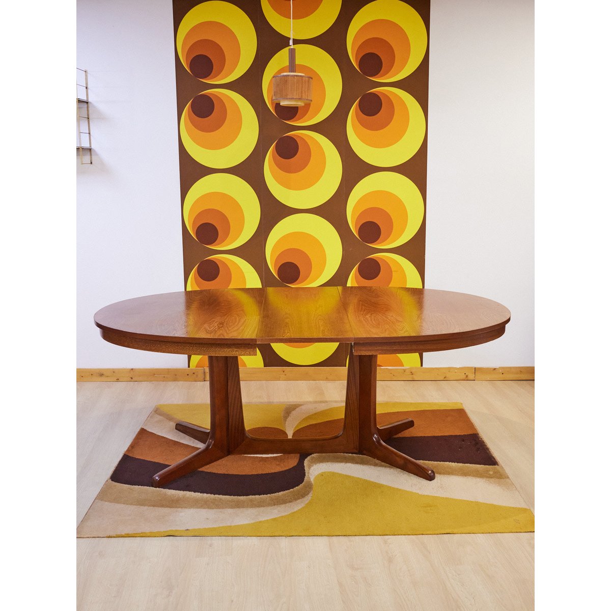 Table à manger en teck Karla N°1123 - Bon état bois clair, DEBONGOUT