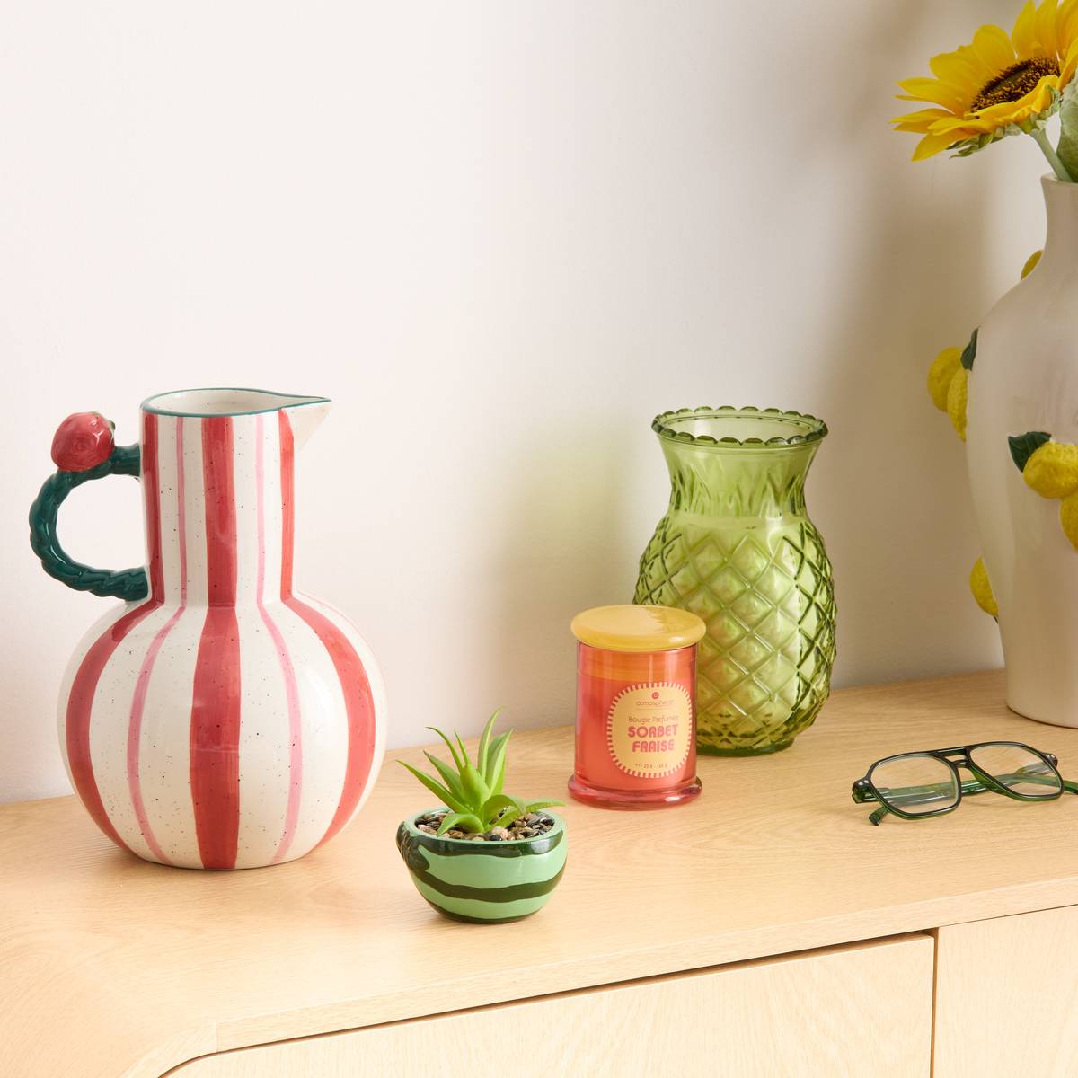 Vase avec anse en grès FRUITY multicolore, ATMOSPHERA