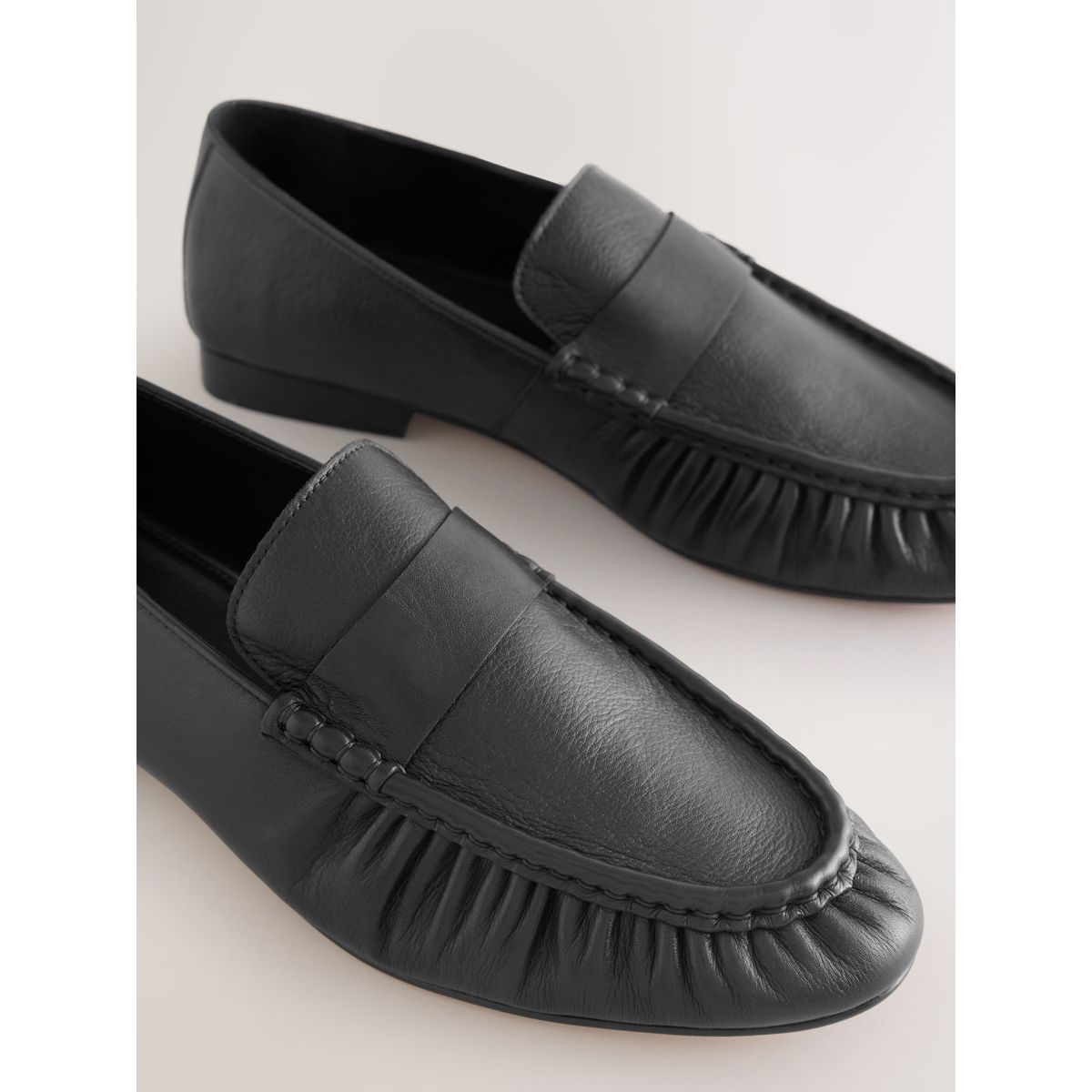 Mocassins en cuir n. premium à bout amande noir, NEXT