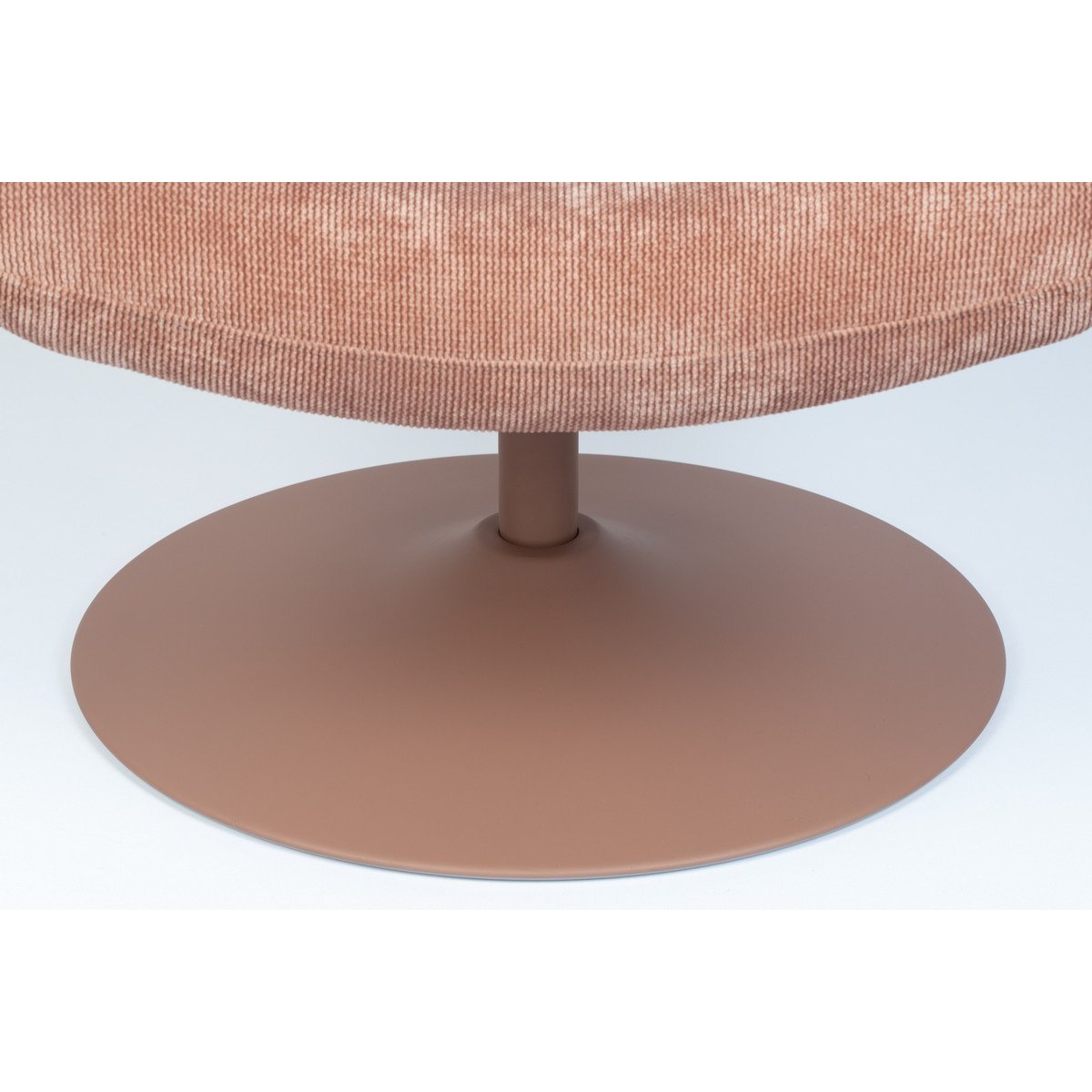 Fauteuil lounge en velours doux - BUBBA rose, ZUIVER
