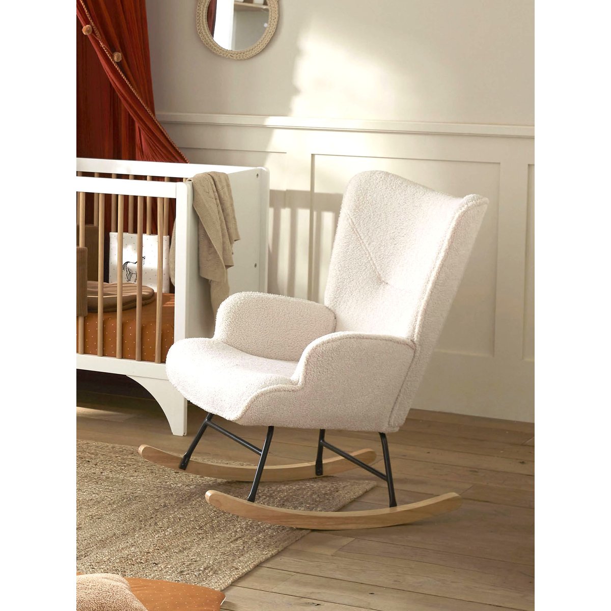 Fauteuil d'allaitement à bascule en tissu bouclette écru, VERTBAUDET