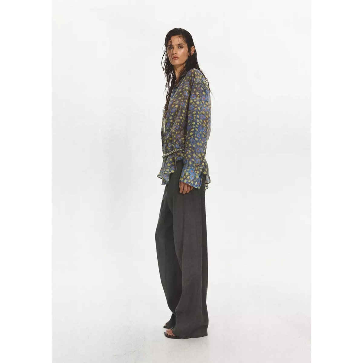 Pantalon de tailleur droit avec détails de surpiqûres noir, MANGO