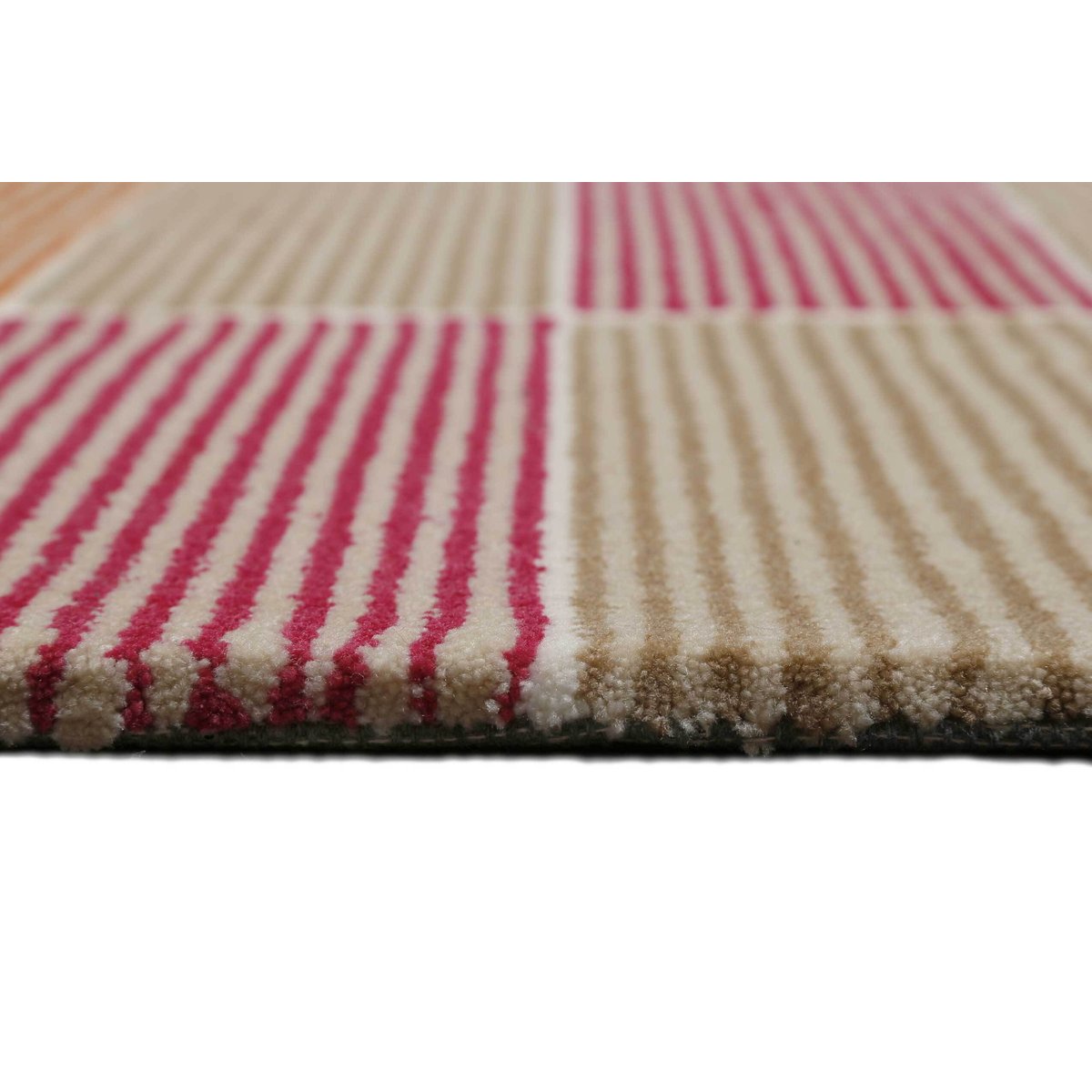 Tapis tufté avec motif rayures et damier ,  FIDA taupe, beige et baie, ESPRIT