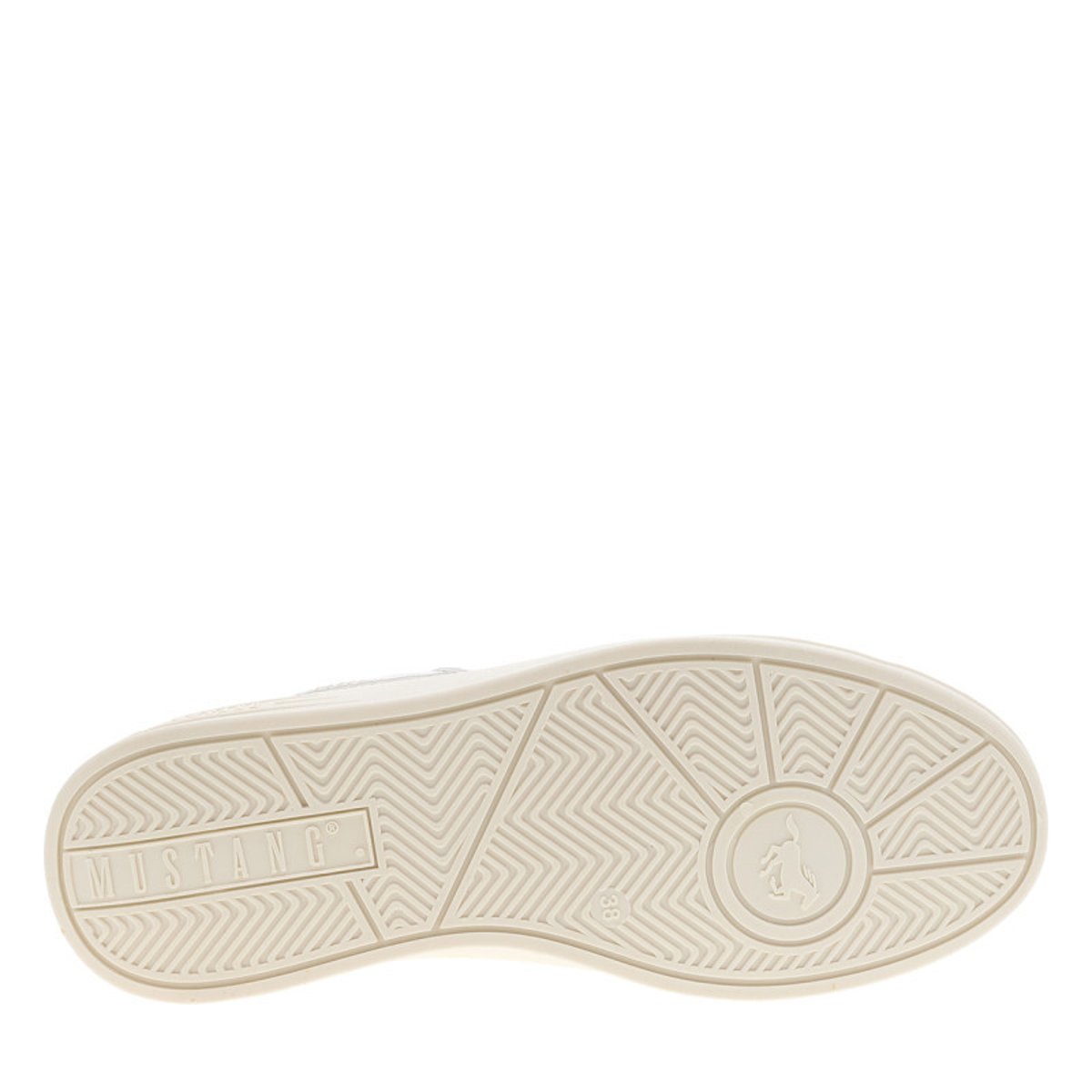 Tennis blanches à semelle plate avec un patch de la marque sur la languette blanc, MUSTANG