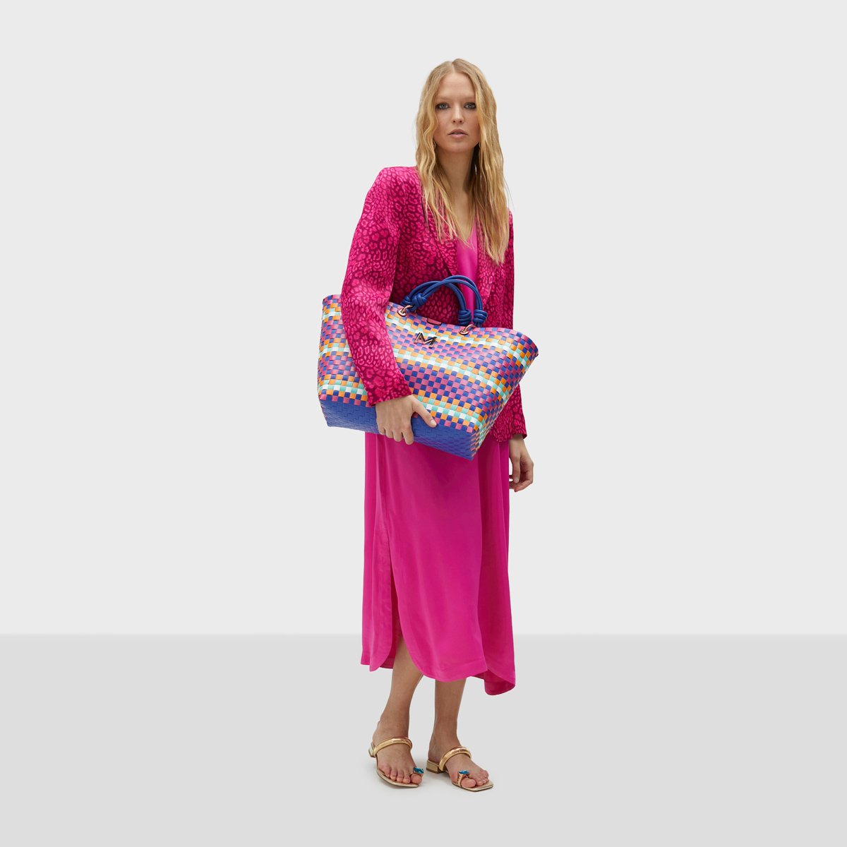 Robe longue sans manches en col V fushia, LOLA CASADEMUNT
