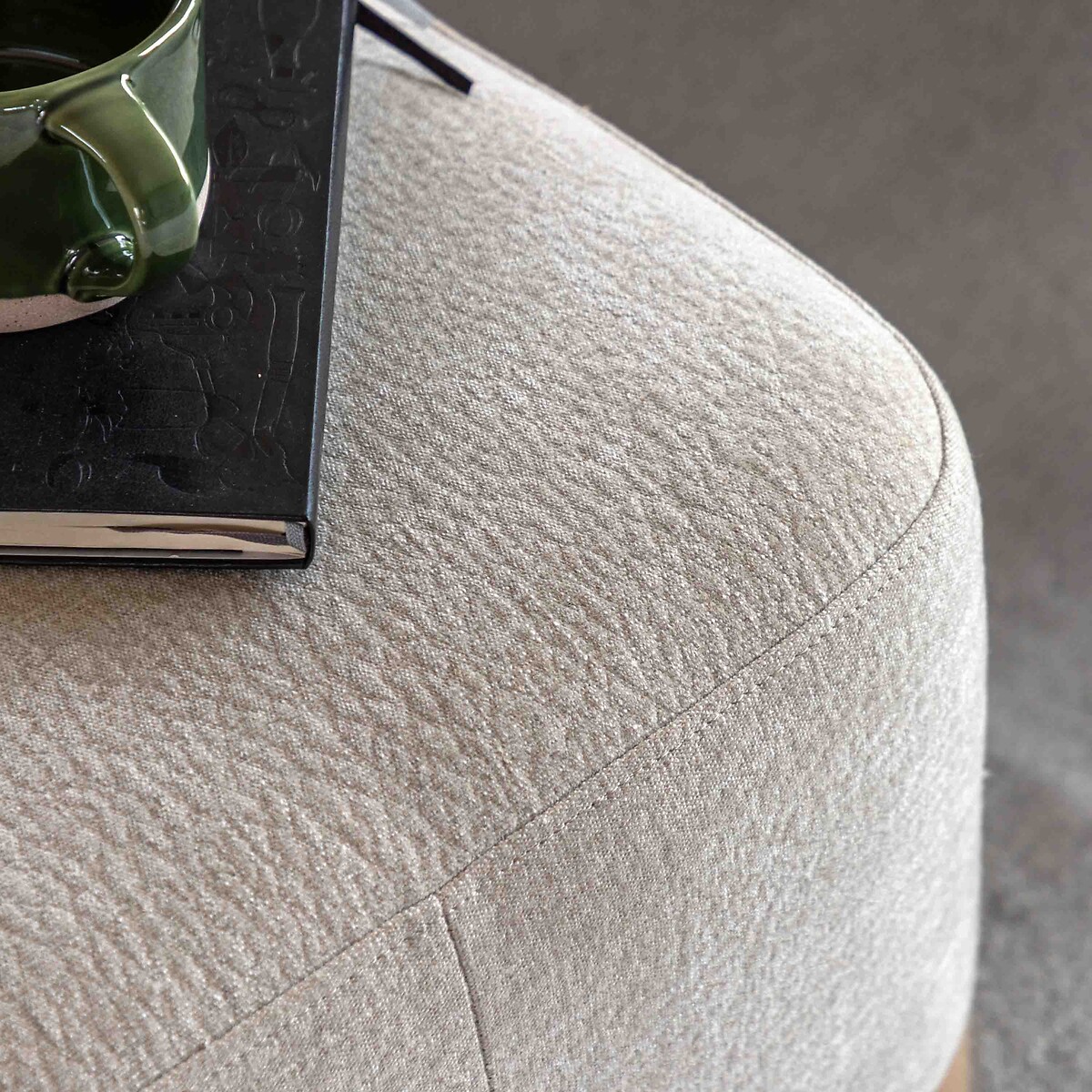 Huxley Velvet Chenille Footstool dusty, ÉDITÉ
