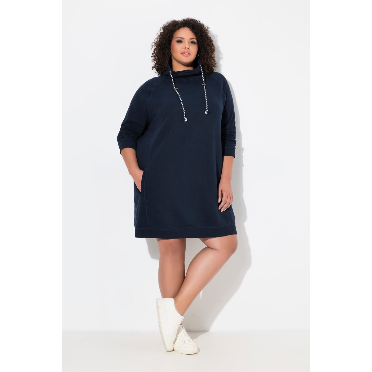 Robe en molleton avec poches marine, ULLA POPKEN