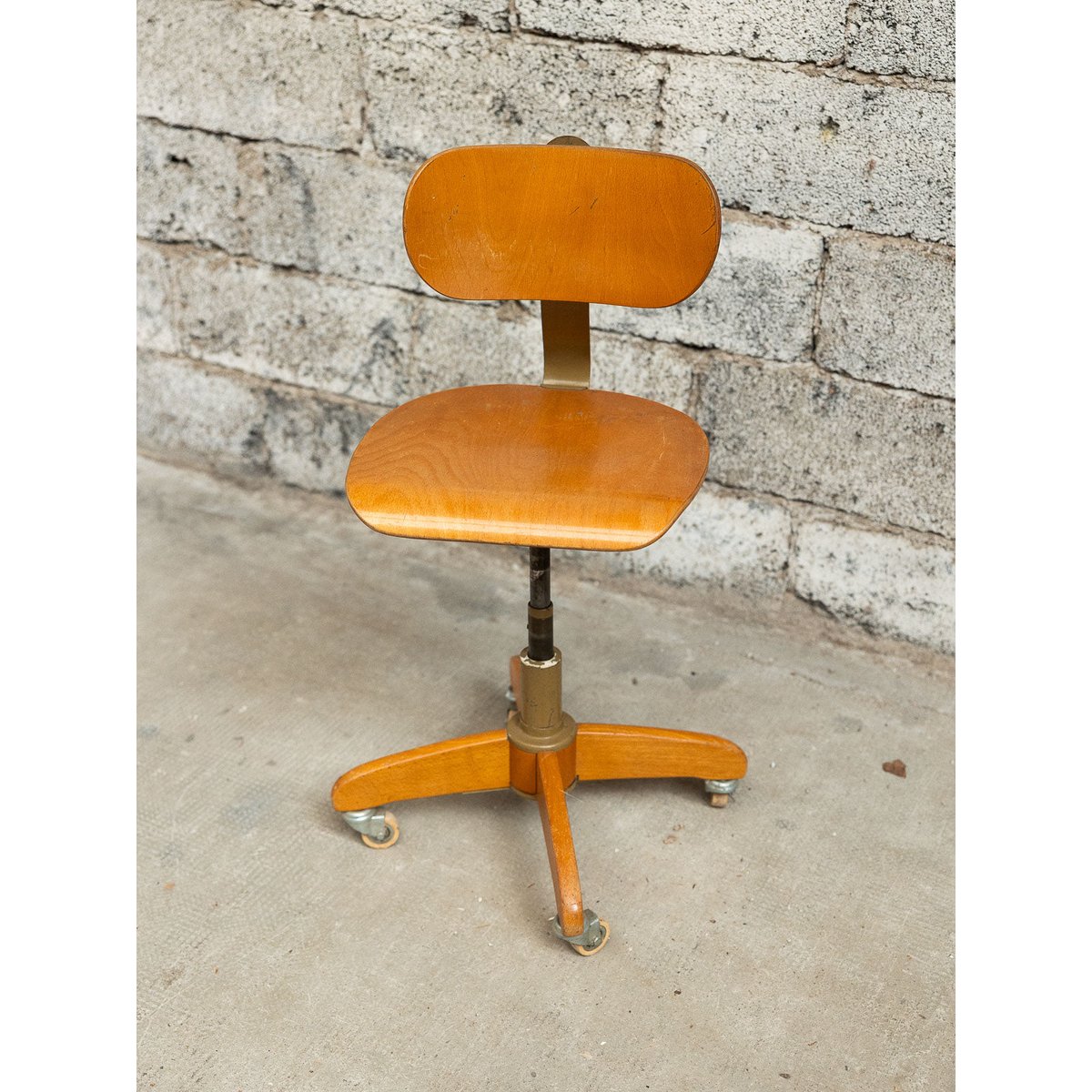 Chaise de bureau contemporaine Alma N°1770 - Bon état beige, DEBONGOUT