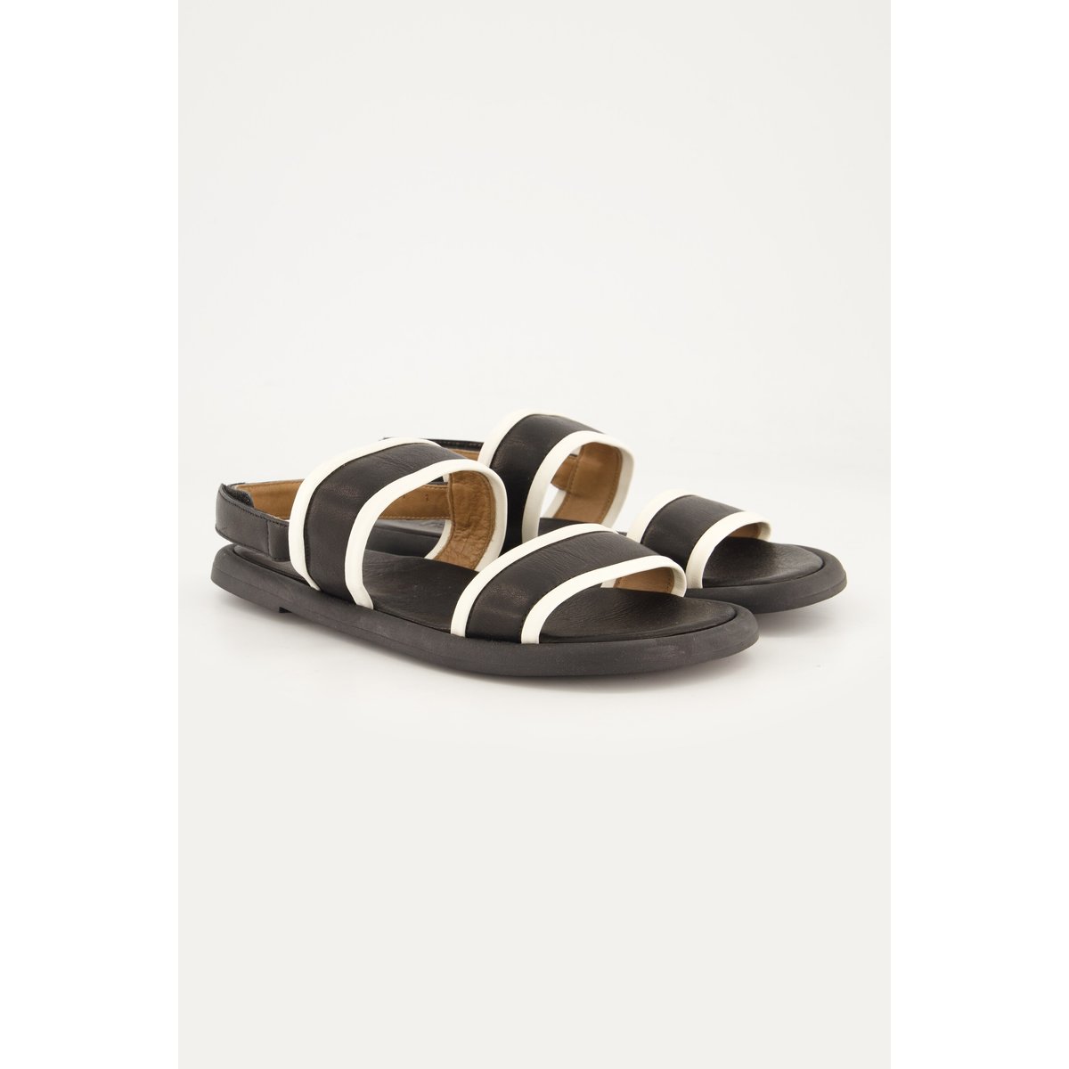 Sandales en cuir. Fermeture velcro - largeur , pied large noir, ULLA POPKEN