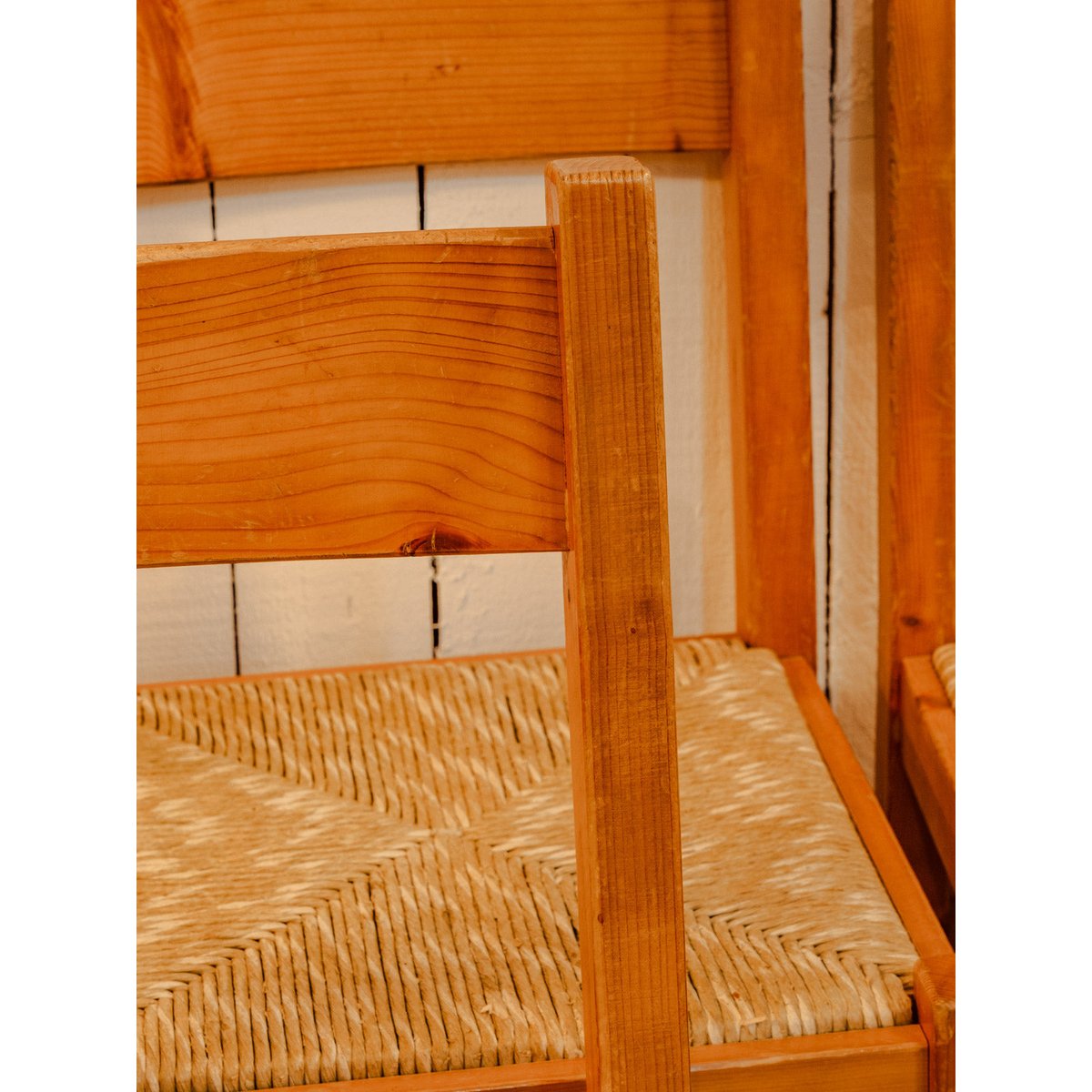 Lot de 4 chaises en bois Claude N°801 - Bon état bois, DEBONGOUT
