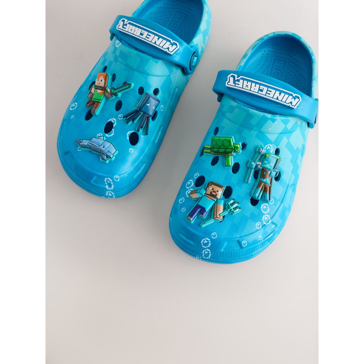 Sabots minecraft bleu, NEXT