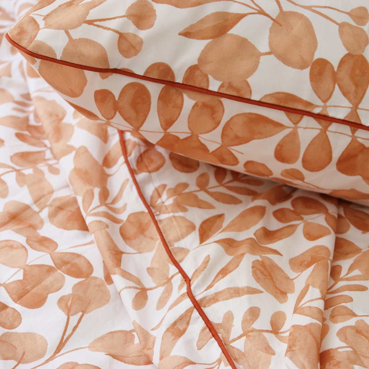 Housse de couette en percale de coton lavé, HERBIER terre cuite, BLANC CERISE