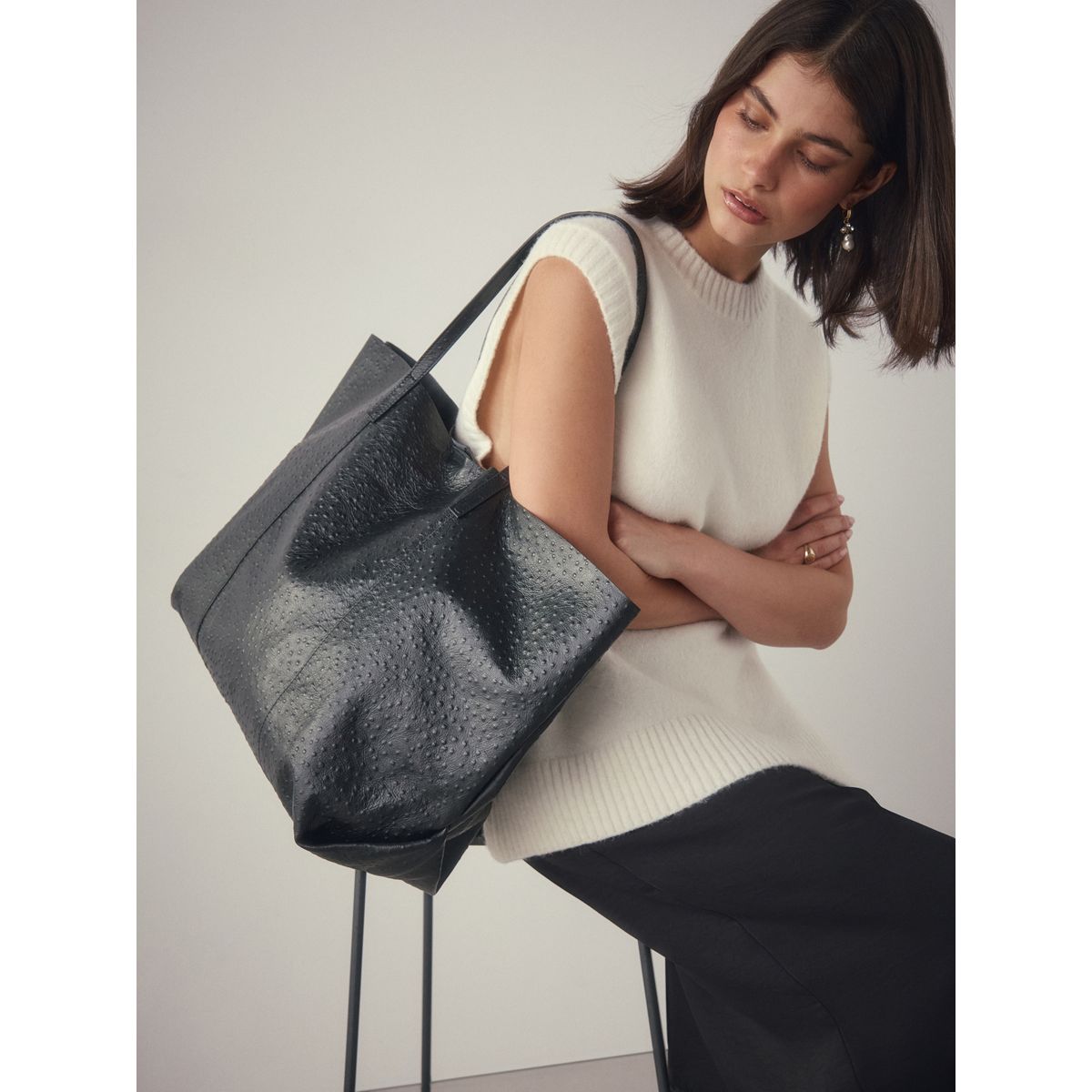 Fourre-tout en cuir texturé noir, NEXT