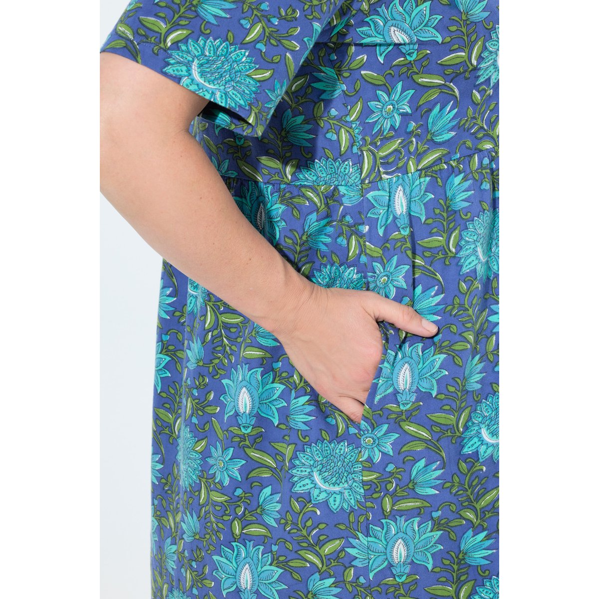 T-shirt long dans un imprimé à fleurs turquoise sombre, ULLA POPKEN