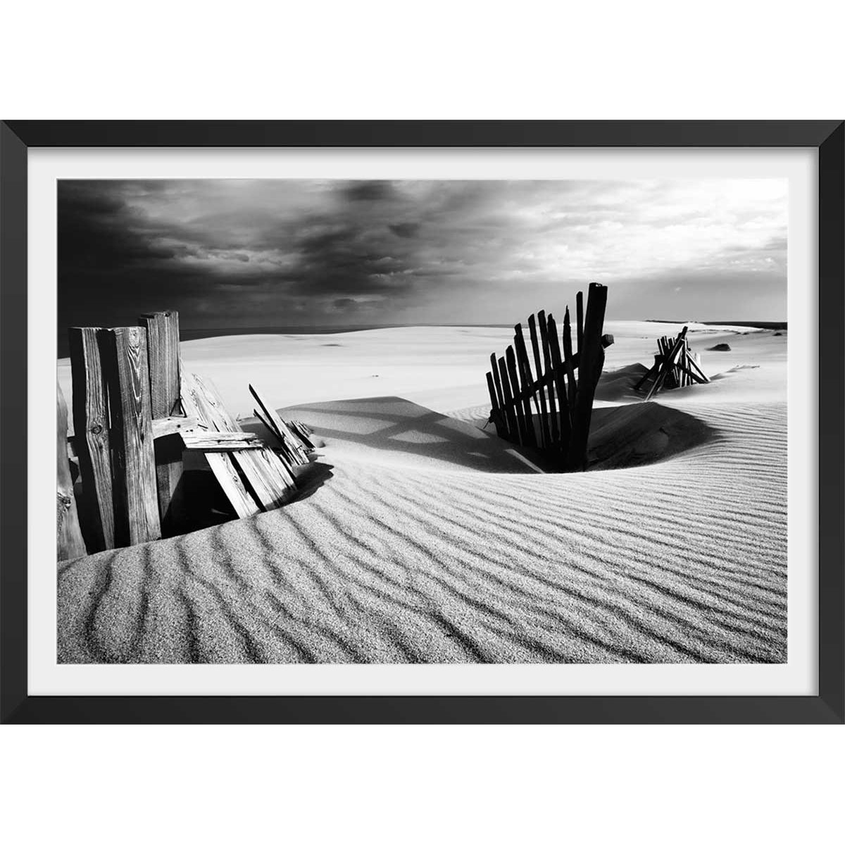 Poster dunes affiche + cadre en bois - noir, HEXOA