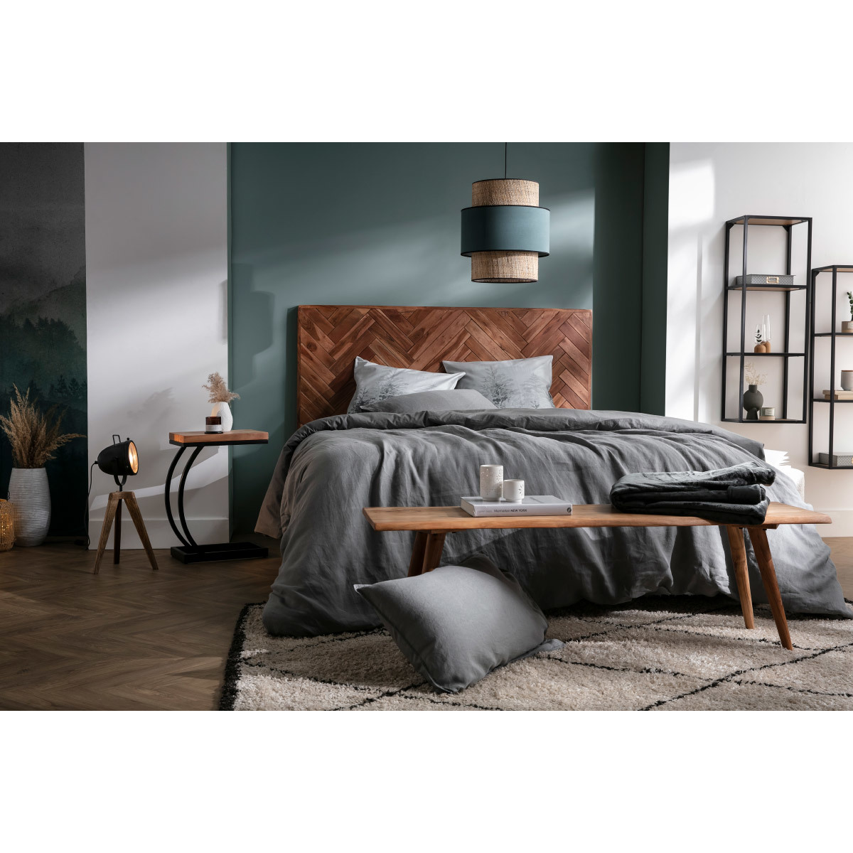 Table d'appoint design rectangulaire en bois massif et métal noir BREAK naturel, MILIBOO