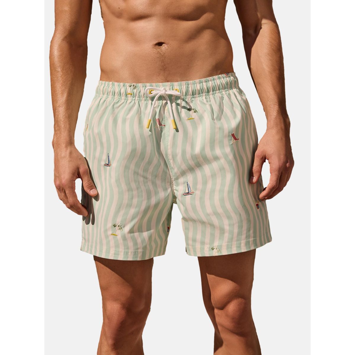 Short de bain à vagues brodées 5 pouces sauge/écru, NEXT