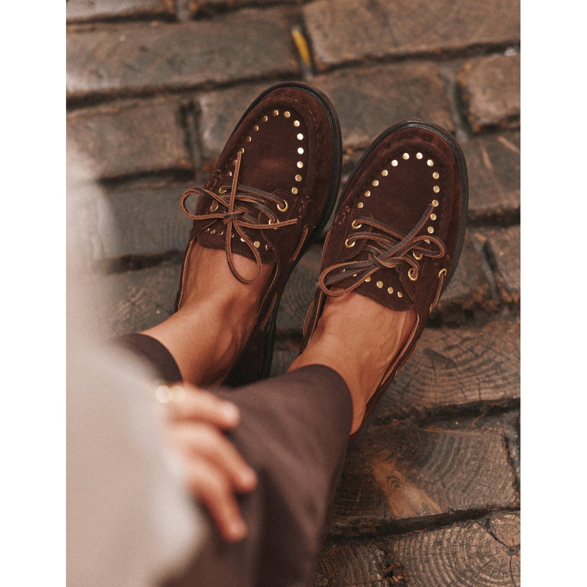 Mocassins OVEL suède chocolat clous, ODAJE