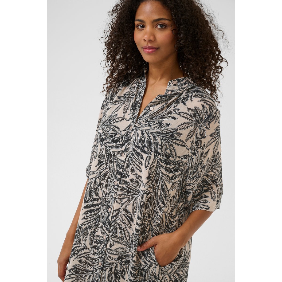 Dress beige feather gray leaf print, KAFFE