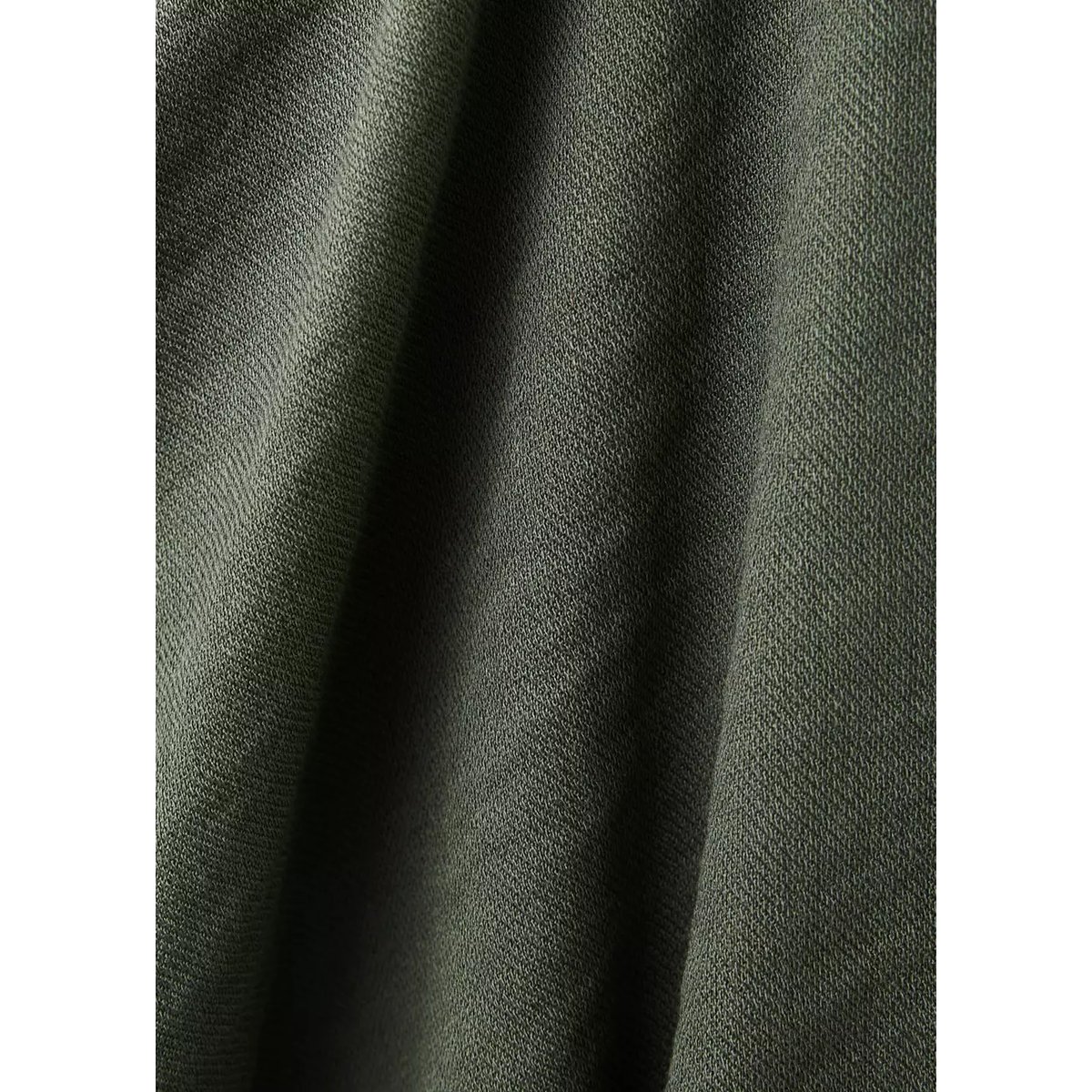 Blouse fluide à manches retroussées vert, MANGO