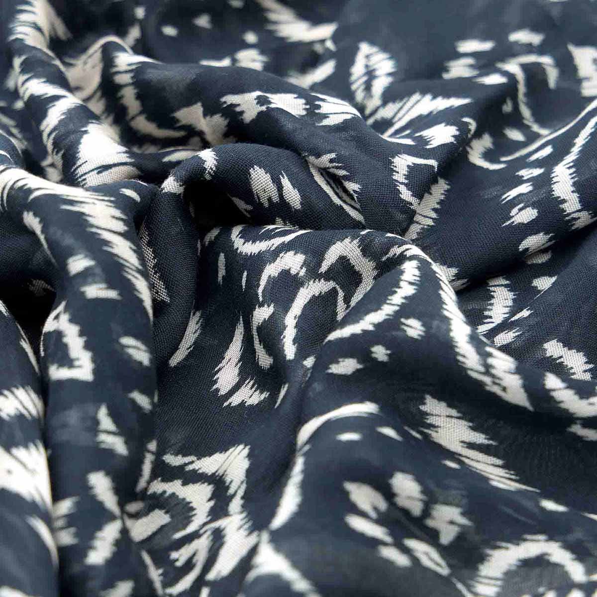 Foulard Gaëlle noir, MISE AU GREEN
