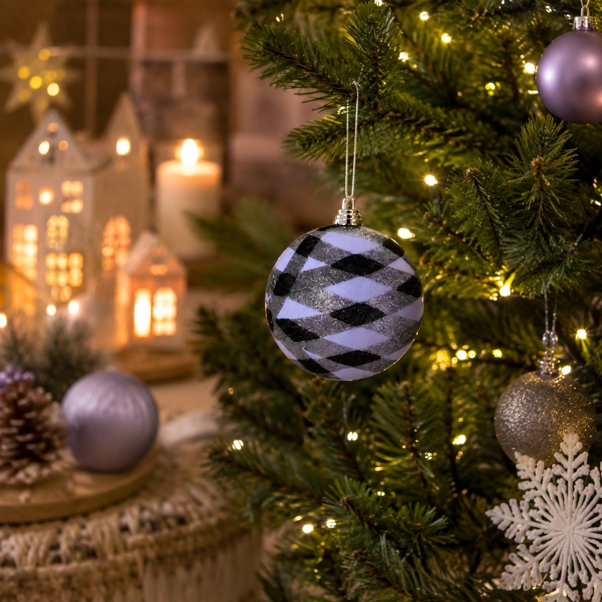 Boule de décoration de sapion de Noël pailletée Blanc argenté et noir noir, EDEN