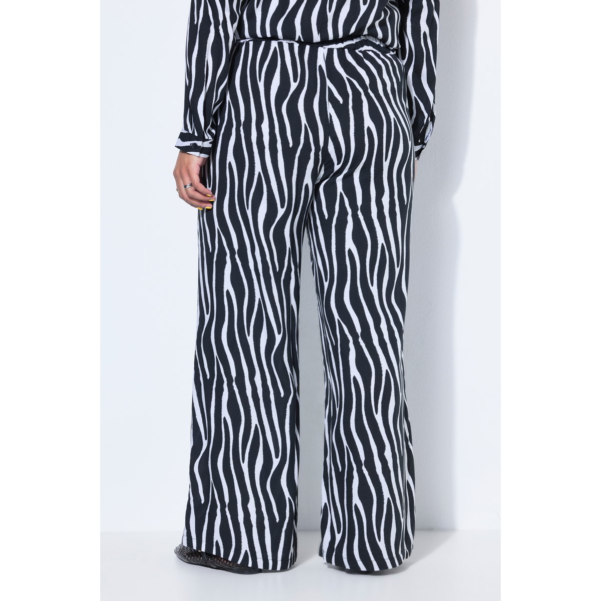 Pantalon palazzo, motif zébré et jambe large noir, STUDIO UNTOLD
