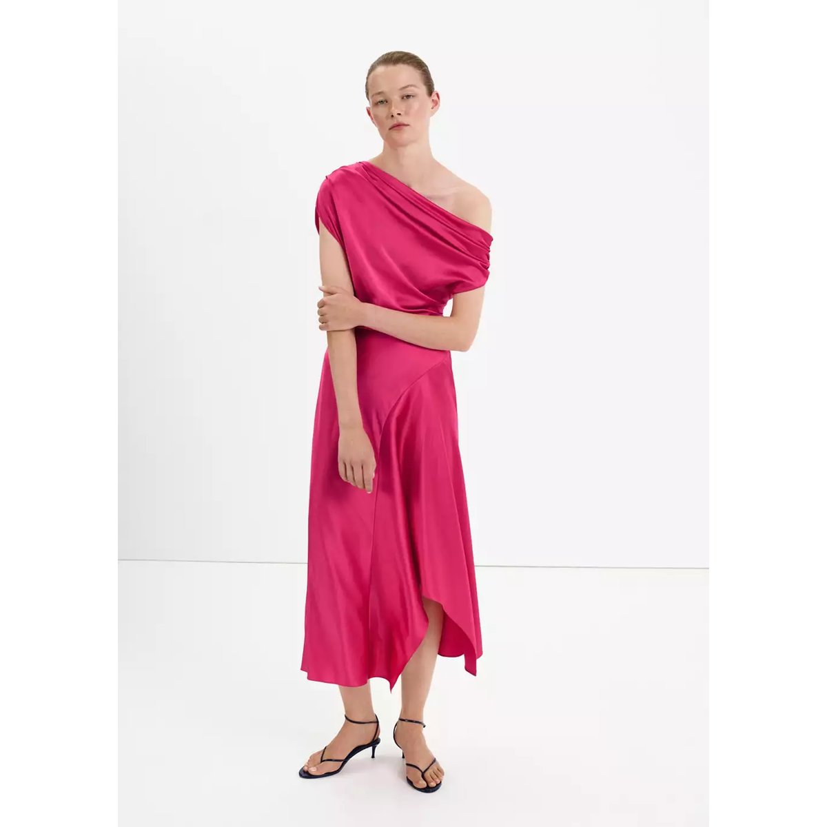 Robe en soie asymétrique fuchsia, MANGO