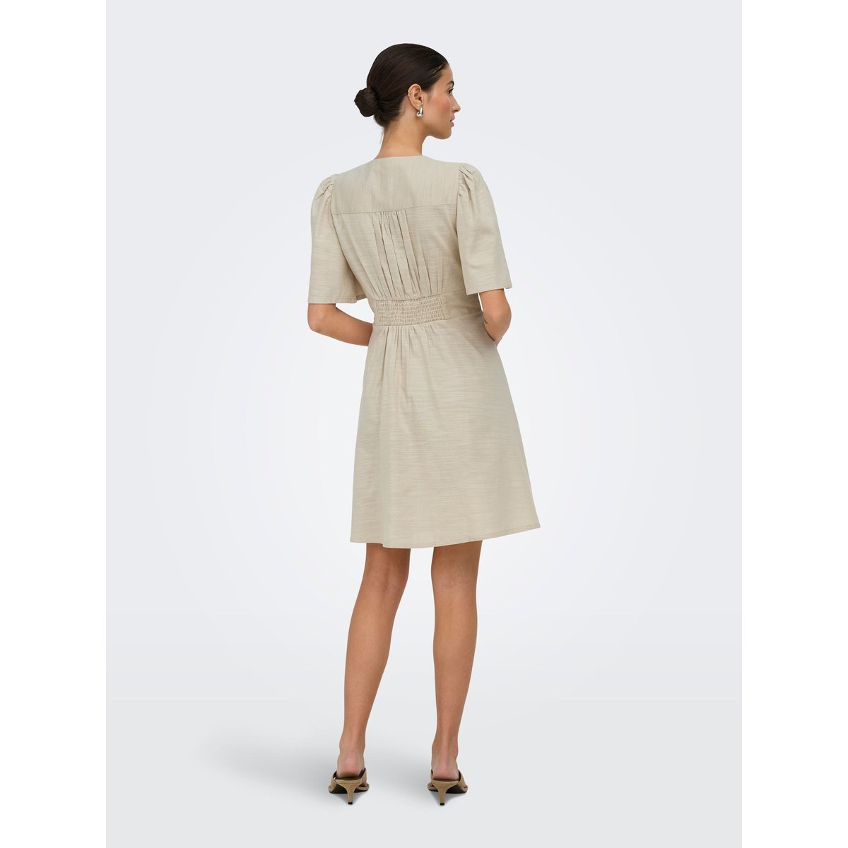 Robe overcast, JDY
