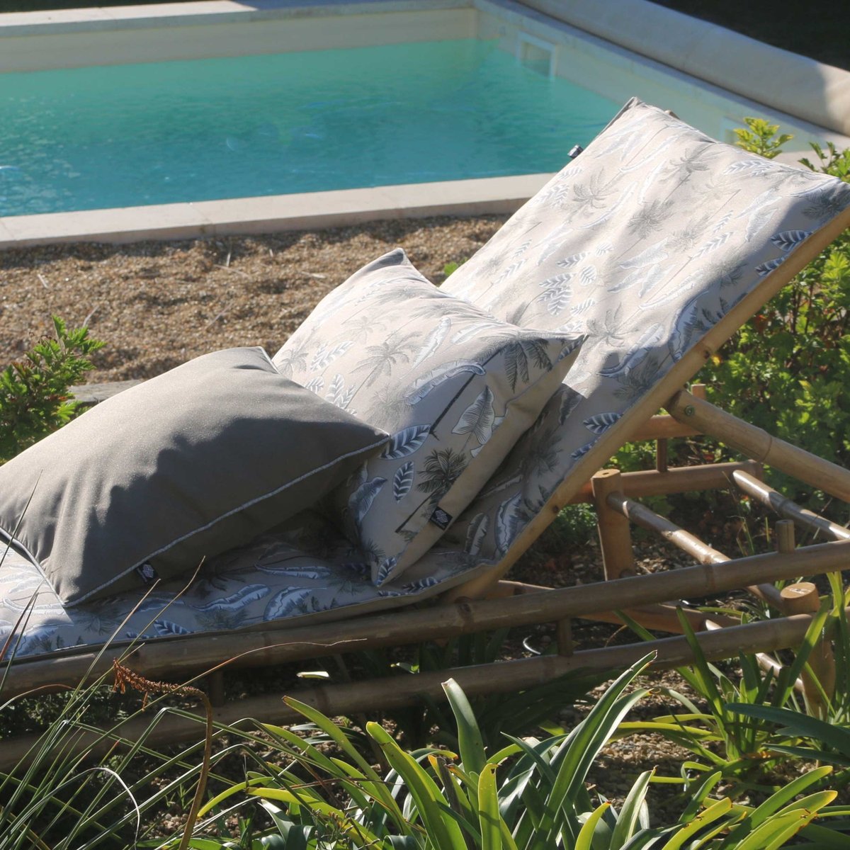 Coussin motif jungle extérieur naturel, SUD ETOFFE