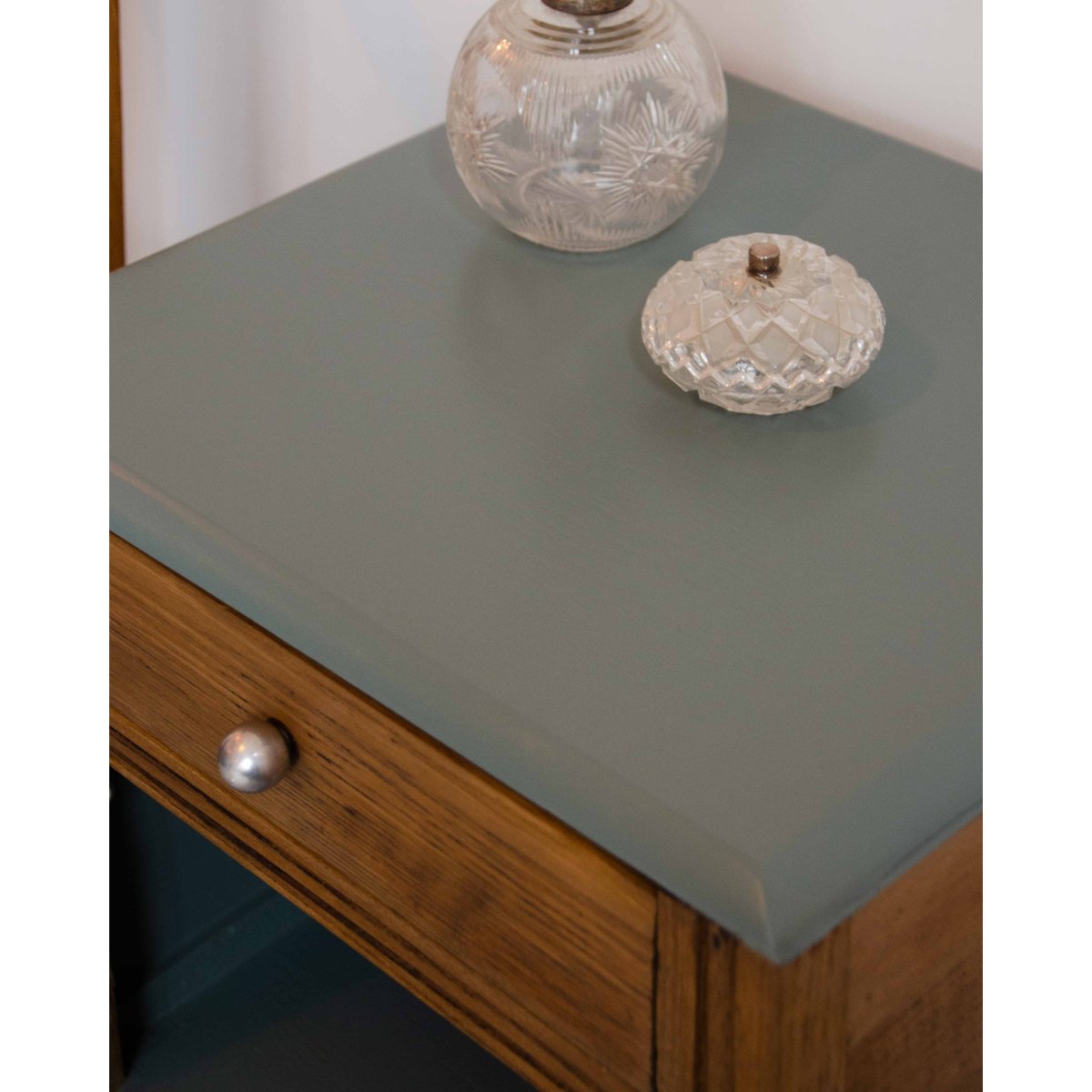 Table de chevet en bois Maïa N°1505 - Bon état vert d'eau, DEBONGOUT